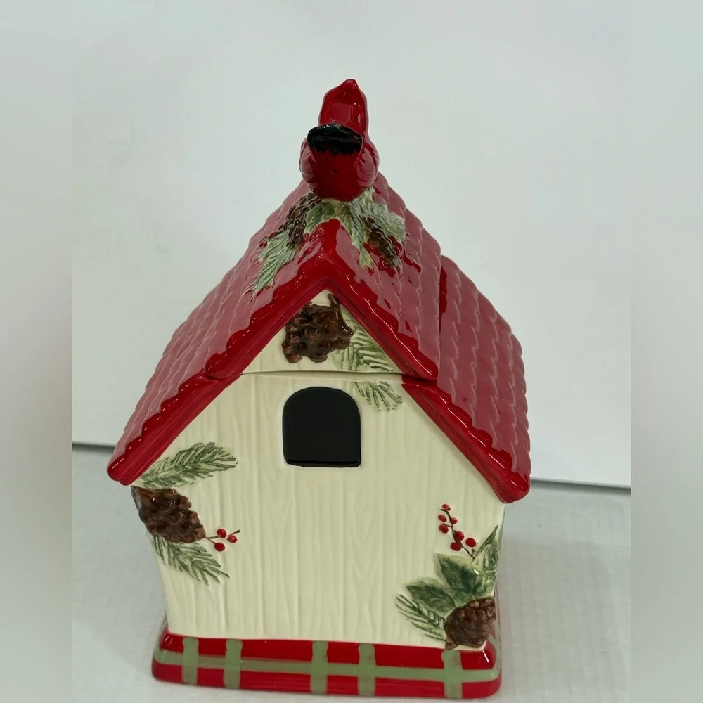 Cracker Barrel Exclusive Cardinal Pine Cone Holiday Birdhouse Cookie Jar New Box